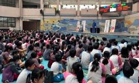 114.5.6漢霖說唱藝術團相聲演出圖片